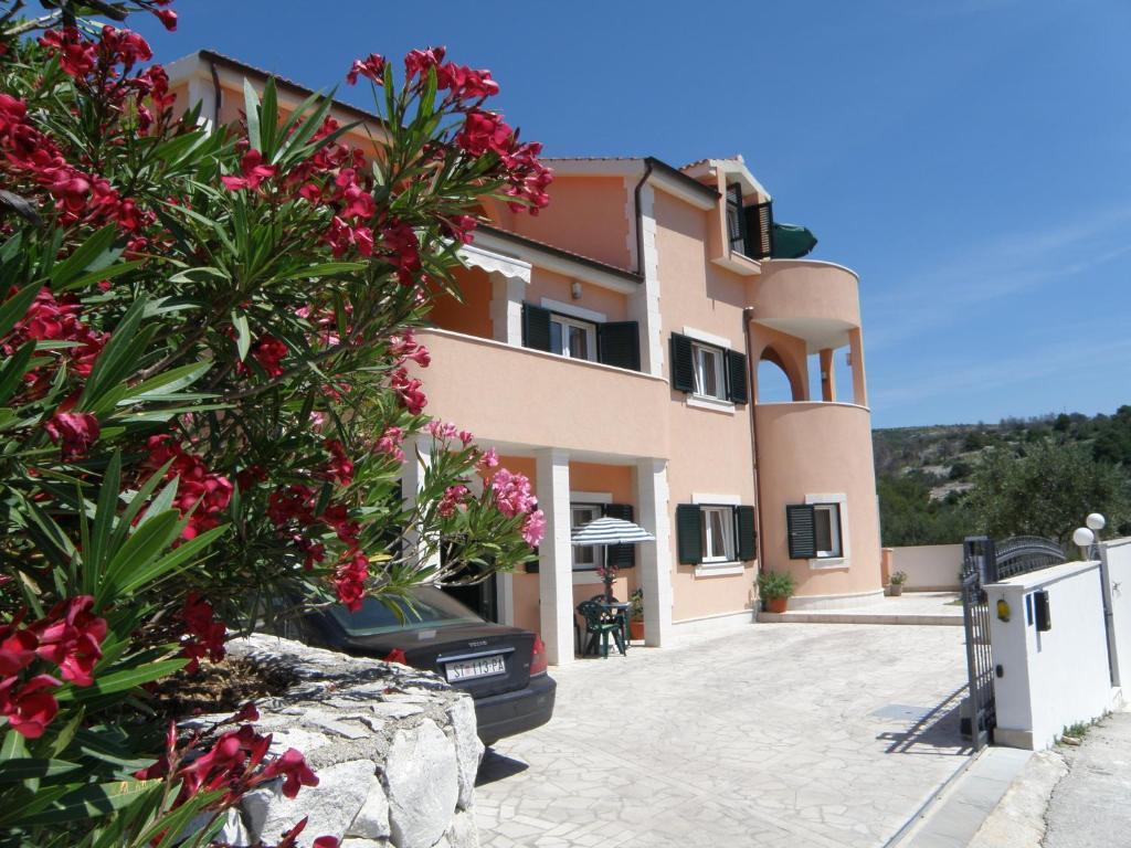 Villa Marica Примоштен Экстерьер фото